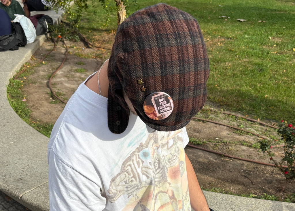 The (G)oldstar Cap #0011