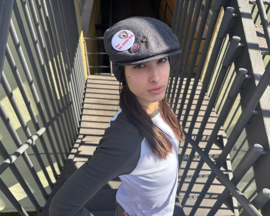 The (G)oldstar Cap #0016