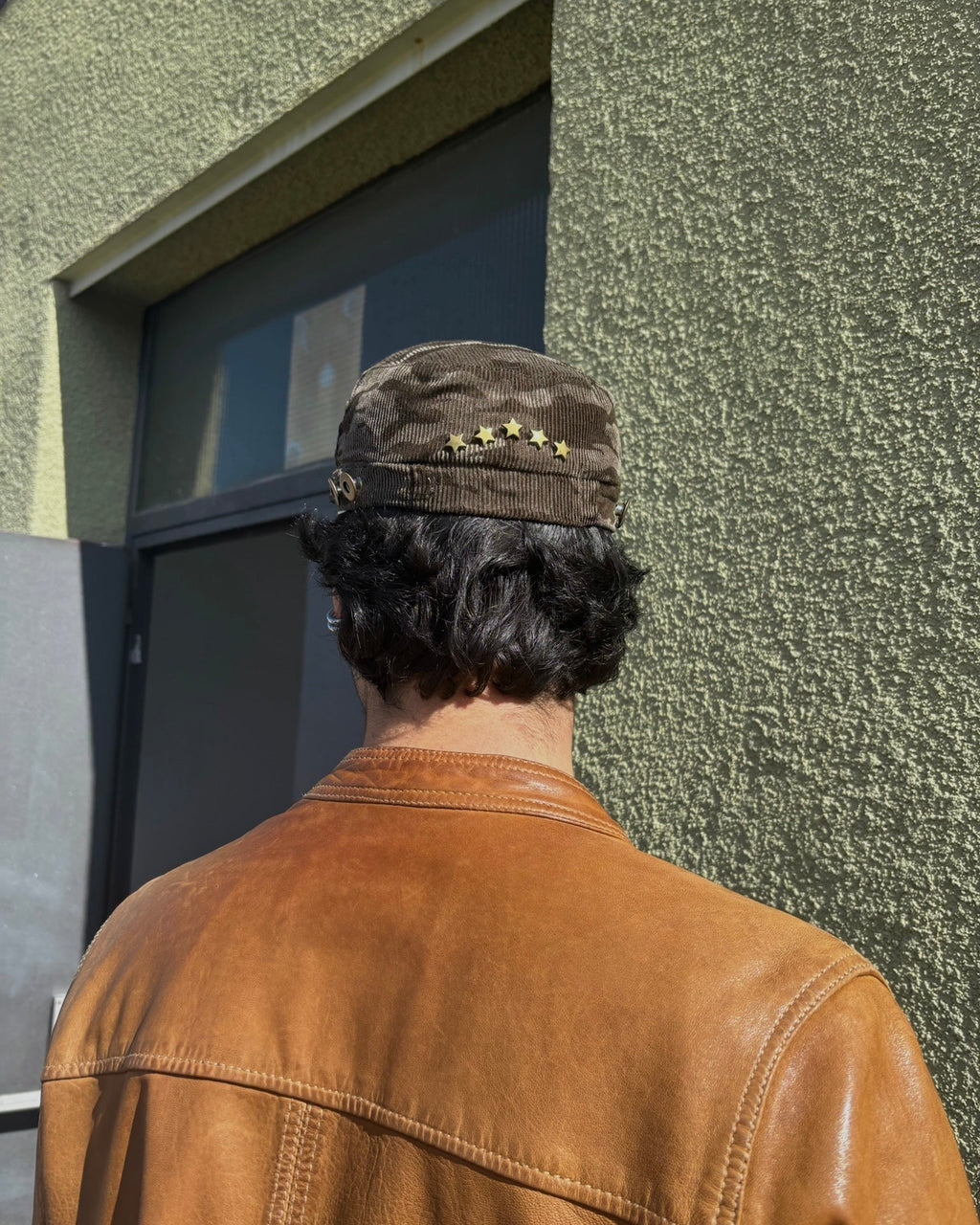 The (G)oldstar Cap #0018